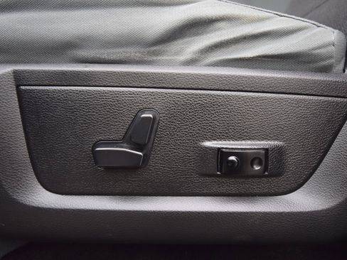 Used 2016 RAM 1500 Big Horn AWD/4WD image 24