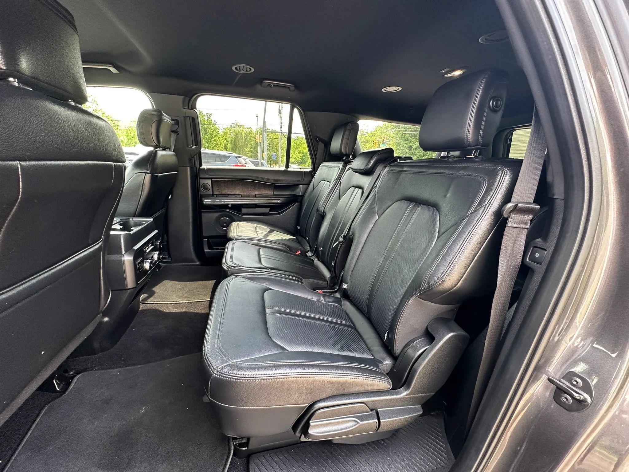 Used 2018 Ford Expedition Max Limited AWD/4WD image 16