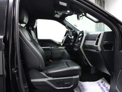 Used 2022 Ford F350 Lariat image 16