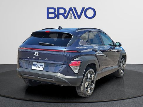 Used 2024 Hyundai Kona SEL AWD/4WD image 4
