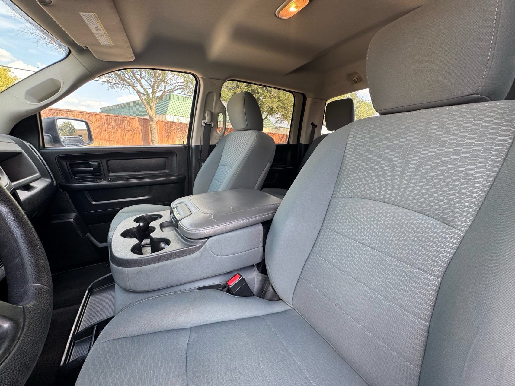Used 2014 RAM 1500 Express RWD image 22