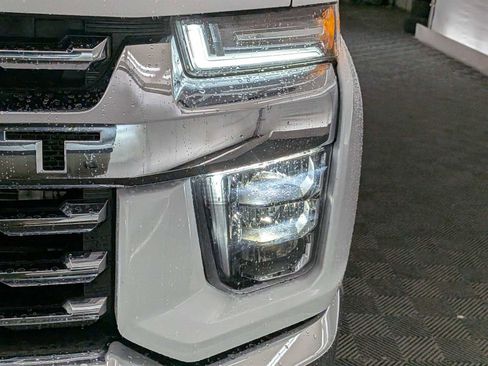 Used 2022 Chevrolet Silverado 2500 LTZ image 10