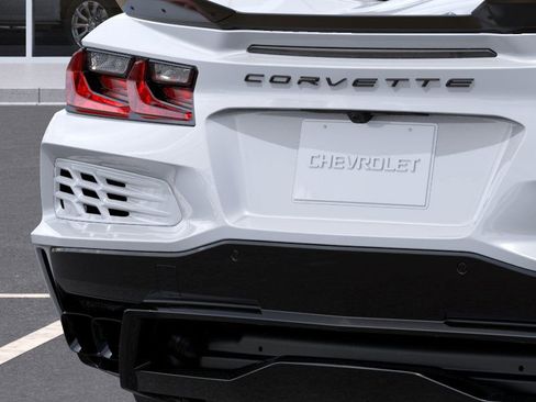 New 2025 Chevrolet Corvette E-Ray w/ Battery Protection Package image 14