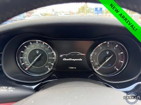 Used 2023 Maserati Quattroporte Modena RWD image 11