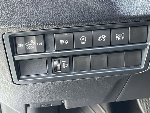 Used 2025 Toyota Tundra SR AWD/4WD image 17
