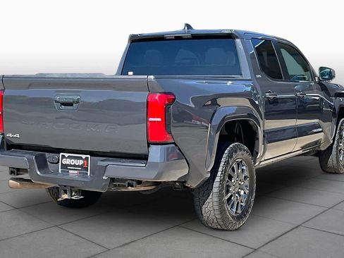 Used 2025 Toyota Tacoma SR5 AWD/4WD image 13