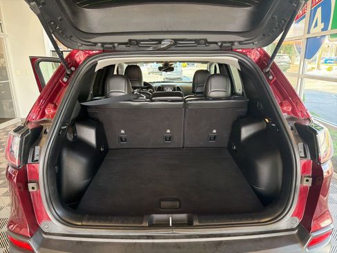 Used 2021 Jeep Cherokee Latitude Plus image 10