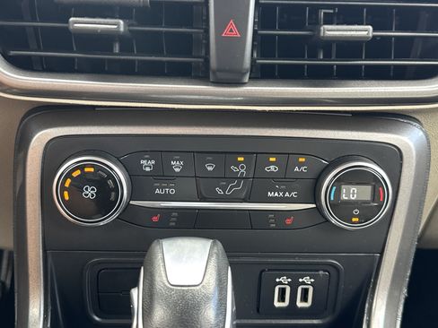 Used 2019 Ford EcoSport SE FWD image 20