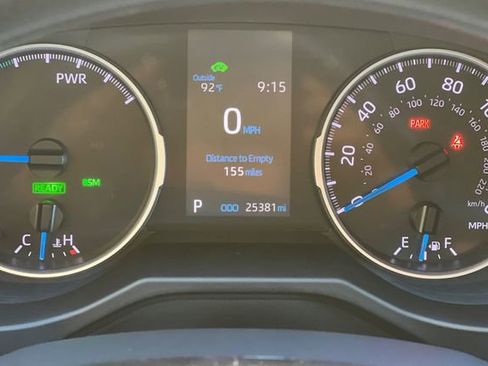 Used 2021 Toyota RAV4 LE AWD/4WD image 31
