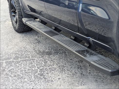 Used 2019 Chevrolet Silverado 1500 Custom Trail Boss w/ Custom Convenience Package AWD/4WD image 13