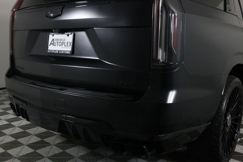 Used 2024 Cadillac Escalade V w/ LPO, ONYX Package AWD/4WD image 51