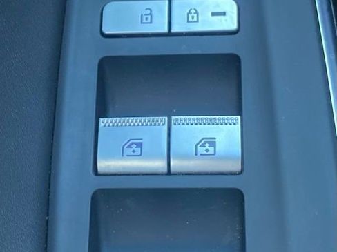 Certified 2025 Genesis GV70 3.5T Sport w/ Sport Advanced Package image 28