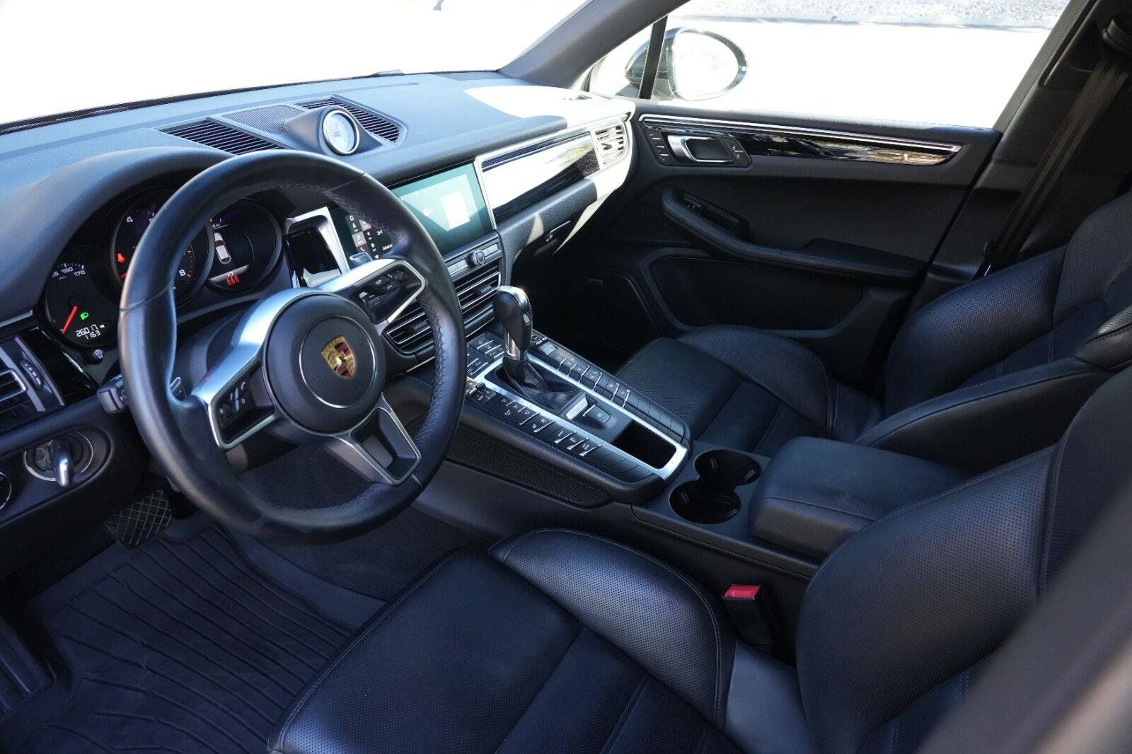 Used 2021 Porsche Macan AWD/4WD image 9