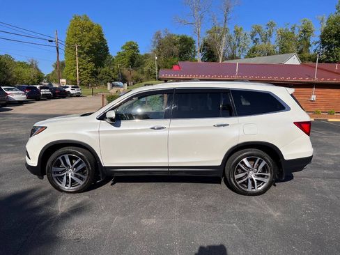 Used 2016 Honda Pilot Touring image 8