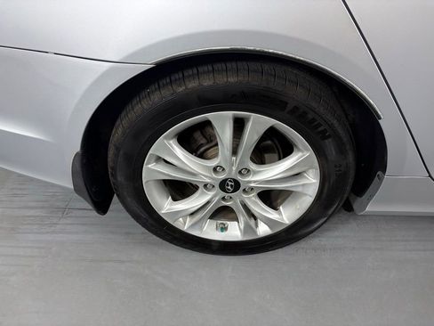 Used 2012 Hyundai Sonata Limited FWD image 11