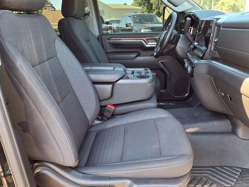 Used 2024 Chevrolet Silverado 2500 LT AWD/4WD image 13