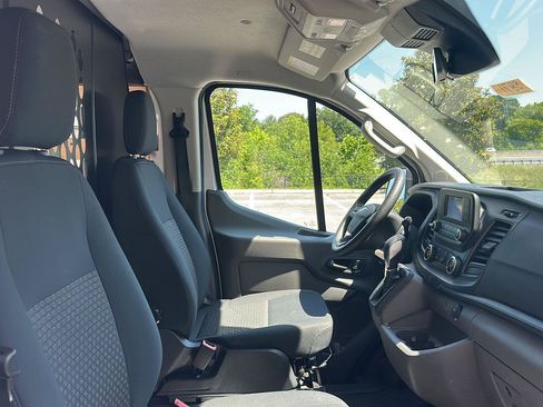 Certified 2025 Ford Transit 250 Low Roof w/ Exterior Upgrade Package RWD image 29