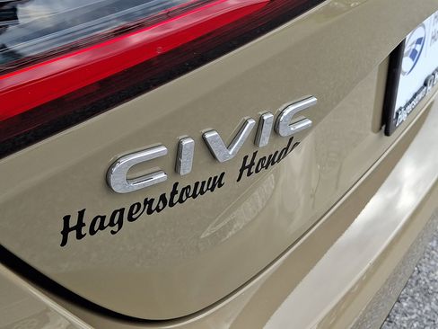 Used 2025 Honda Civic Sport image 32