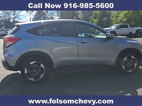 Used 2018 Honda HR-V EX image 11