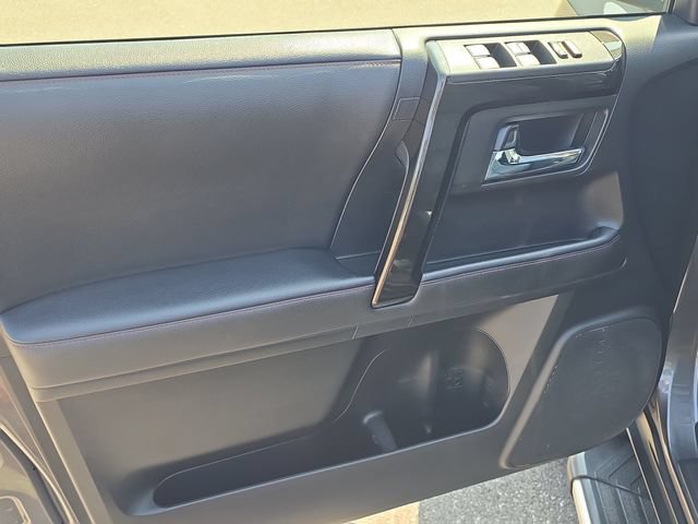Used 2020 Toyota 4Runner TRD Off-Road Premium w/ Moonroof Package AWD/4WD image 9