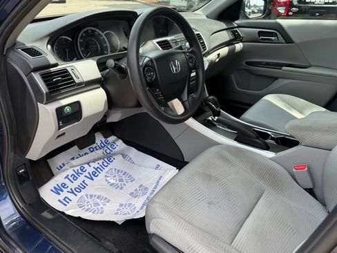 Used 2015 Honda Accord LX image 19