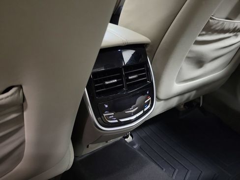 Used 2014 Cadillac XTS Platinum AWD/4WD image 30