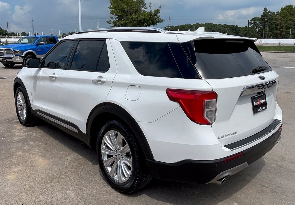 Used 2021 Ford Explorer Limited w/ Equipment Group 301A RWD image 3