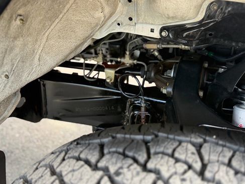 Used 1989 Toyota Pickup Deluxe AWD/4WD image 98