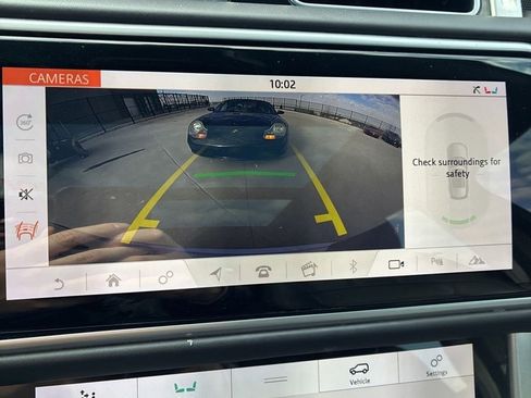 Used 2018 Land Rover Range Rover HSE image 11