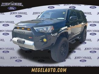 Used 2018 Toyota 4Runner TRD Off-Road AWD/4WD video 1