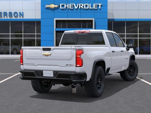 New 2026 Chevrolet Silverado 2500 ZR2 AWD/4WD image 5