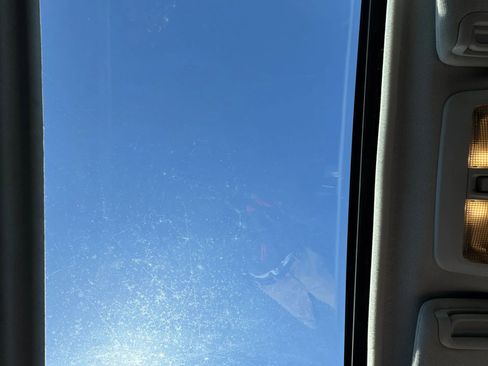 Used 2015 Subaru Forester 2.5i Premium w/ All-Weather Package image 16