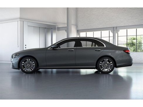 Used 2023 Mercedes-Benz E 350 4MATIC Sedan image 35