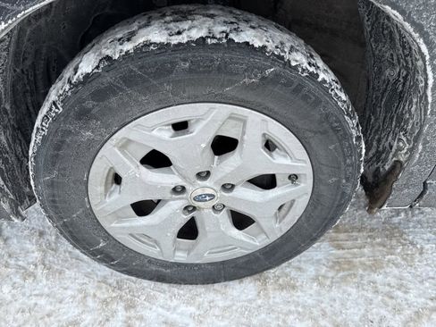 Used 2021 Subaru Forester image 6