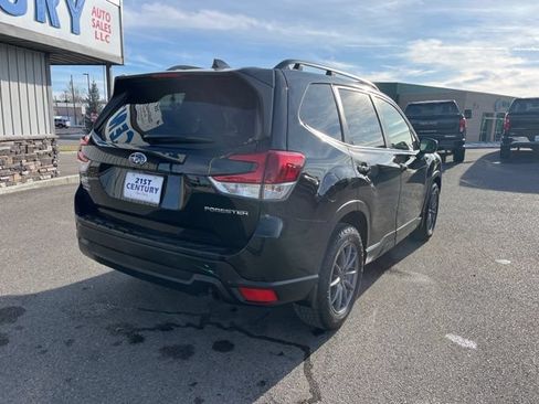 Used 2022 Subaru Forester Premium w/ Popular Package #1 AWD/4WD image 11