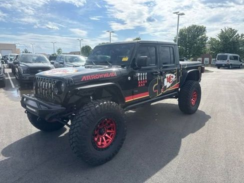 Used 2020 Jeep Gladiator Sport w/ Quick Order Package 24S AWD/4WD image 3