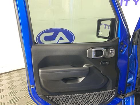 Used 2022 Jeep Wrangler Unlimited Sport image 13