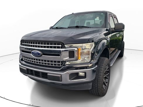 Used 2018 Ford F150 XLT w/ Equipment Group 302A Luxury RWD image 3
