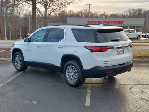 Used 2023 Chevrolet Traverse LT image 15