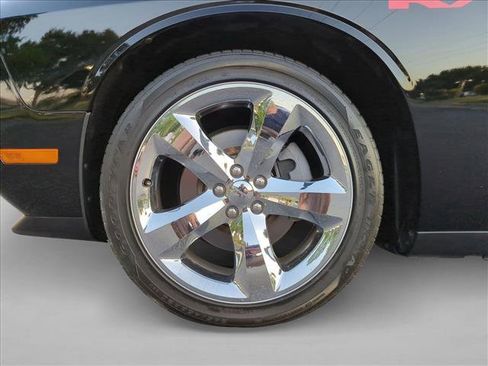 Used 2013 Dodge Challenger R/T RWD image 22