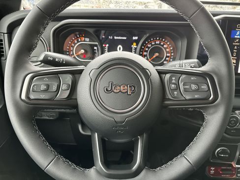 New 2026 Jeep Gladiator Rubicon image 12