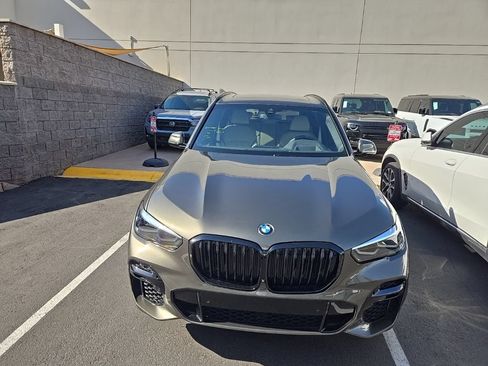 Certified 2023 BMW X5 xDrive40i w/ M Sport Package AWD/4WD image 2