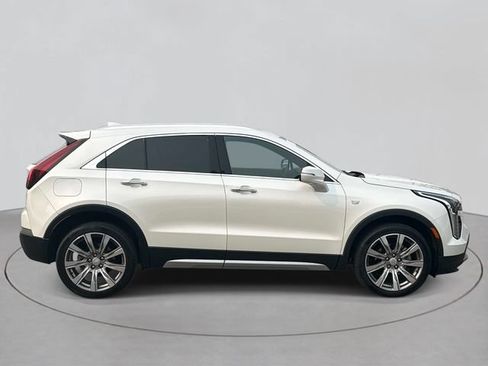 Certified 2023 Cadillac XT4 Premium Luxury w/ Cold Weather Package AWD/4WD image 4