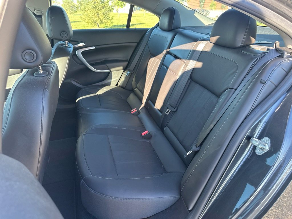 Used 2017 Buick Regal Sport Touring FWD image 13