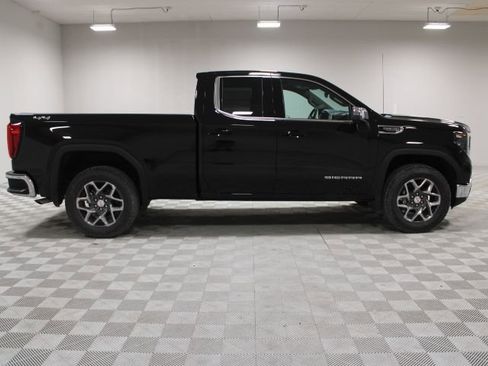 New 2026 GMC Sierra 1500 SLE w/ Preferred Package image 12