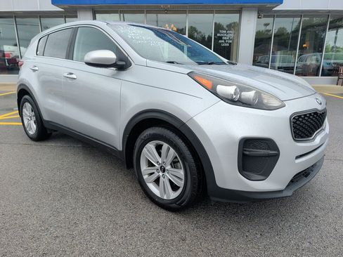 Used 2018 Kia Sportage LX FWD image 1