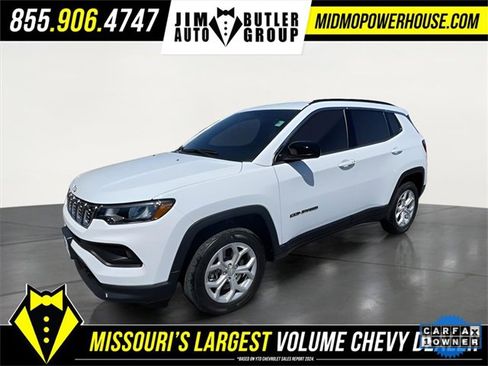 Used 2024 Jeep Compass Latitude image 5