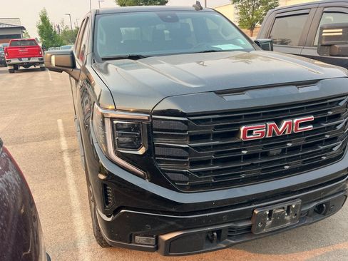 Used 2024 GMC Sierra 1500 Elevation w/ Elevation Premium Package AWD/4WD image 2