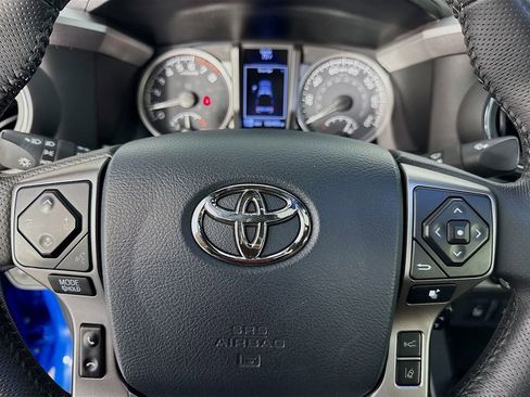 Used 2020 Toyota Tacoma Limited image 16