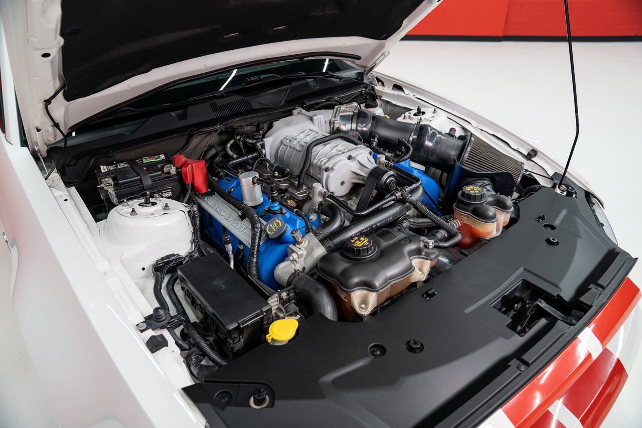 Used 2013 Ford Mustang Shelby GT500 RWD image 13